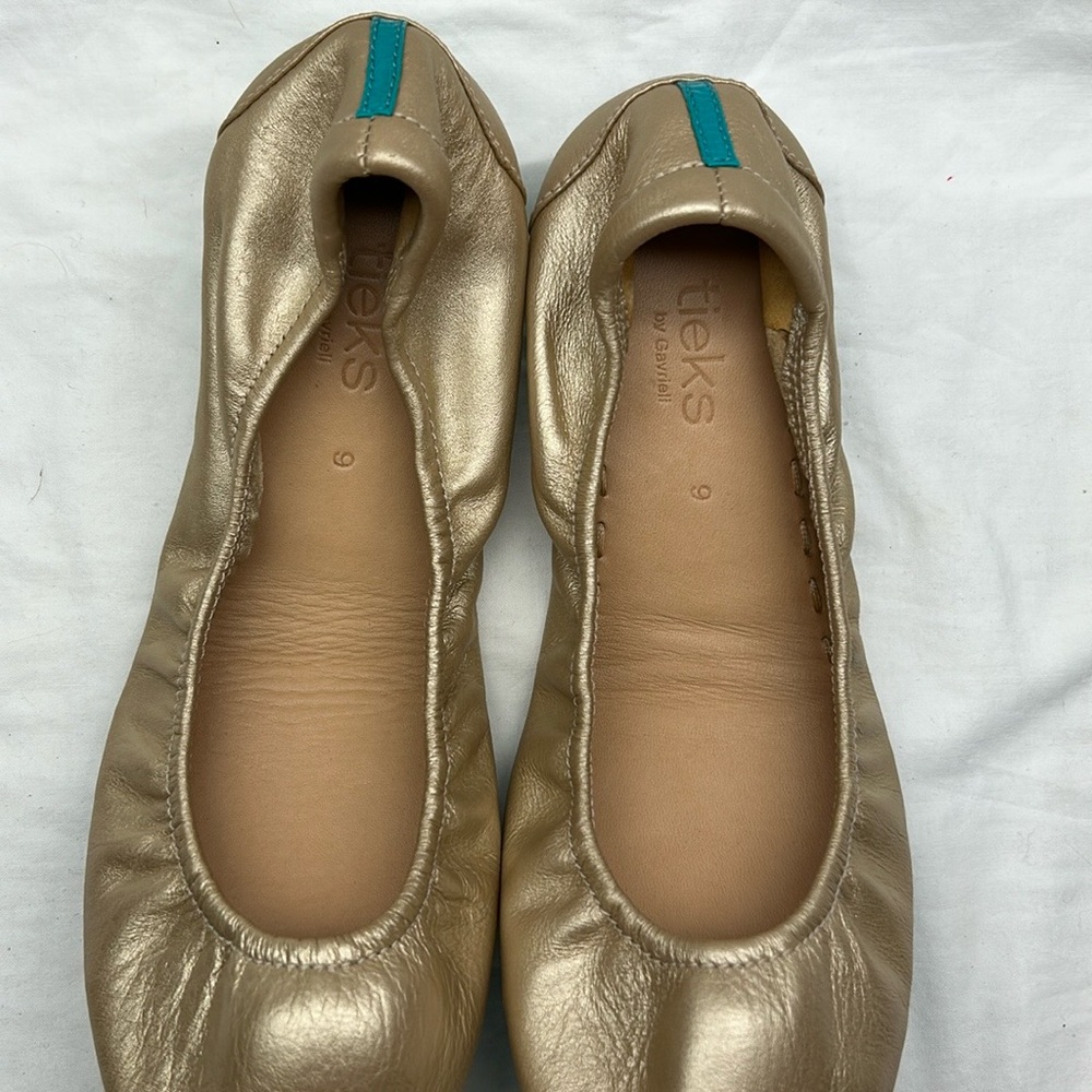 Tieks by Gavrieli Metallic Gold size 9 - Picture 2 of 5